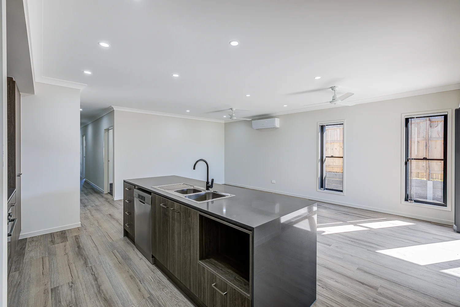 Additional image 5 of 43 Angelsea Street, Greenbank QLD 4124