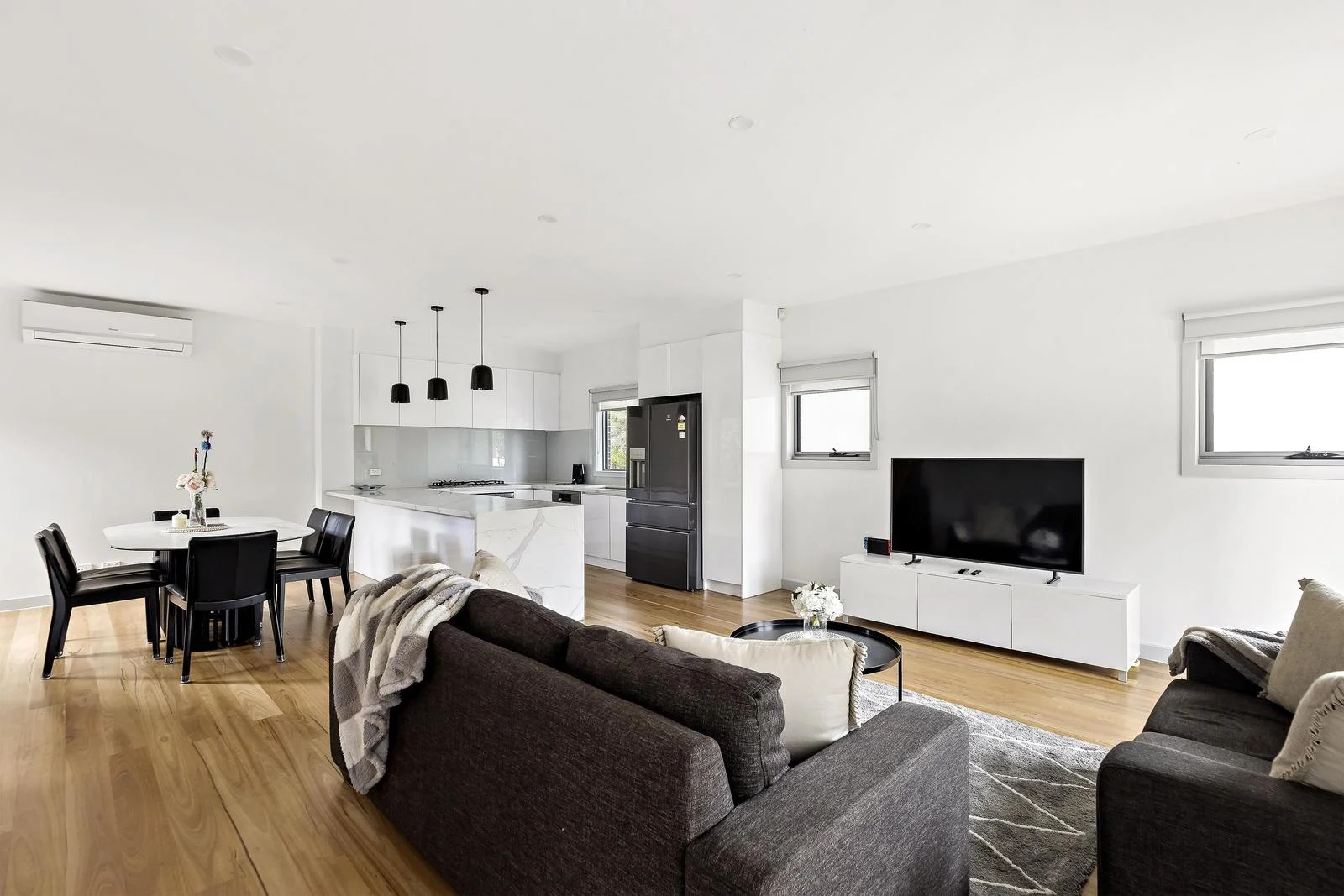 Additional image 7 of 2 Rose Court, Reservoir VIC 3073