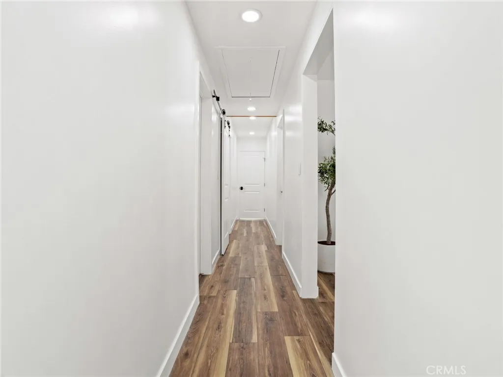 Additional image 26 of 5141 Don Pio Drive, Woodland Hills, CA 91364