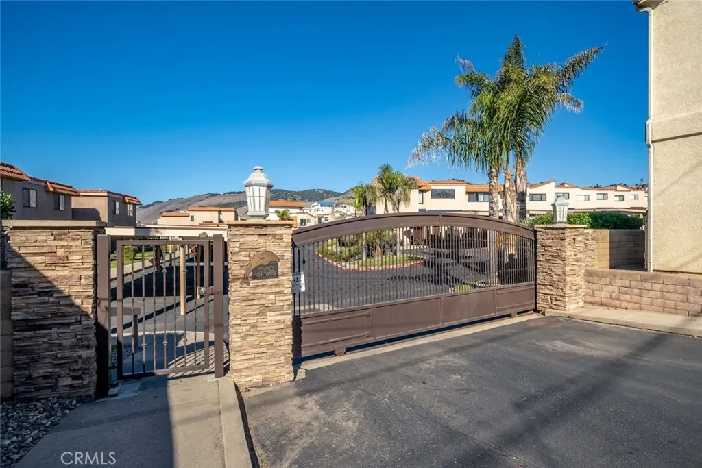 100 Pismo Avenue Unit 106, Pismo Beach, CA 93449