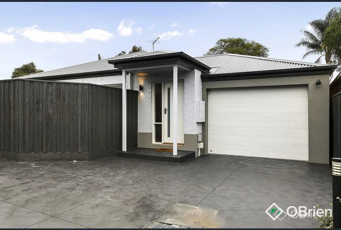 2/18 Aleppo Crescent, Frankston North VIC 3200