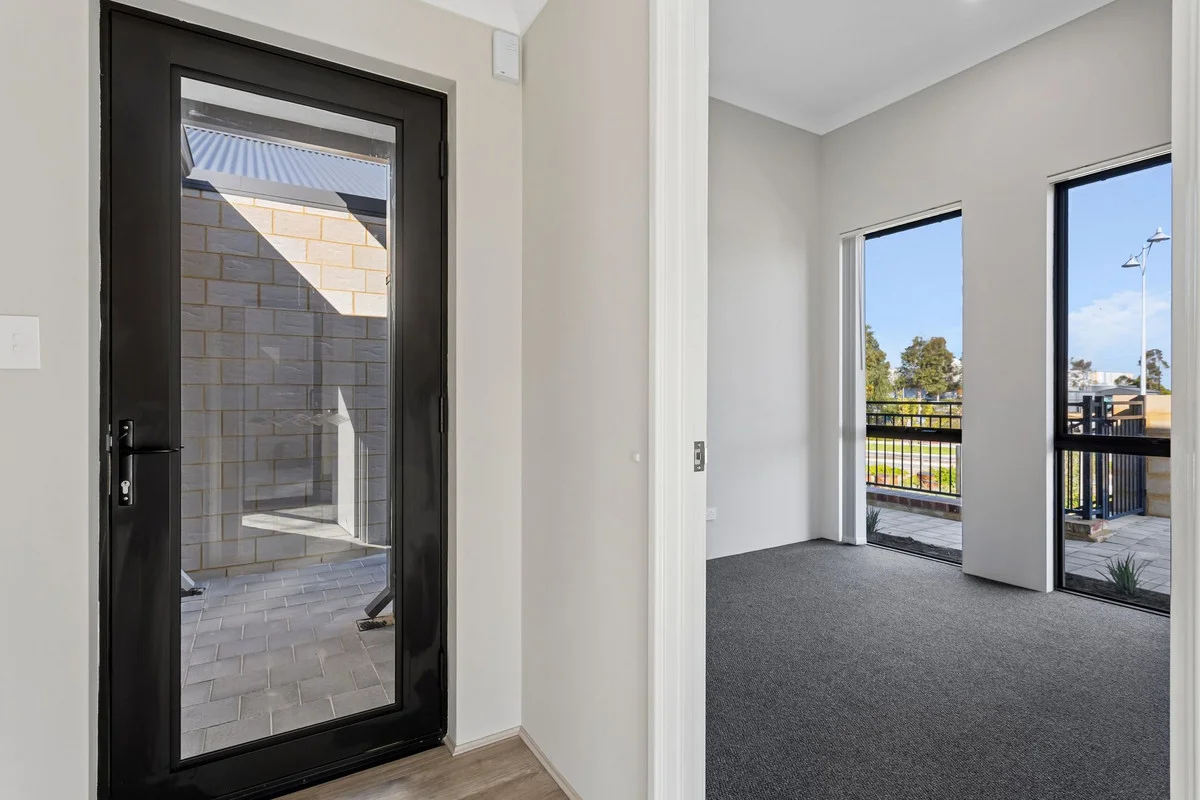 Additional image 14 of 40 Jewel Way, Banksia Grove WA 6031