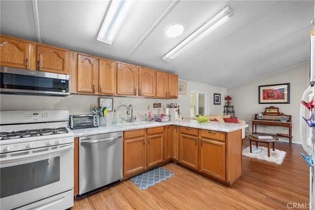 Additional image 11 of 1550 Rimpau Ave Unit 65, Corona, CA 92881