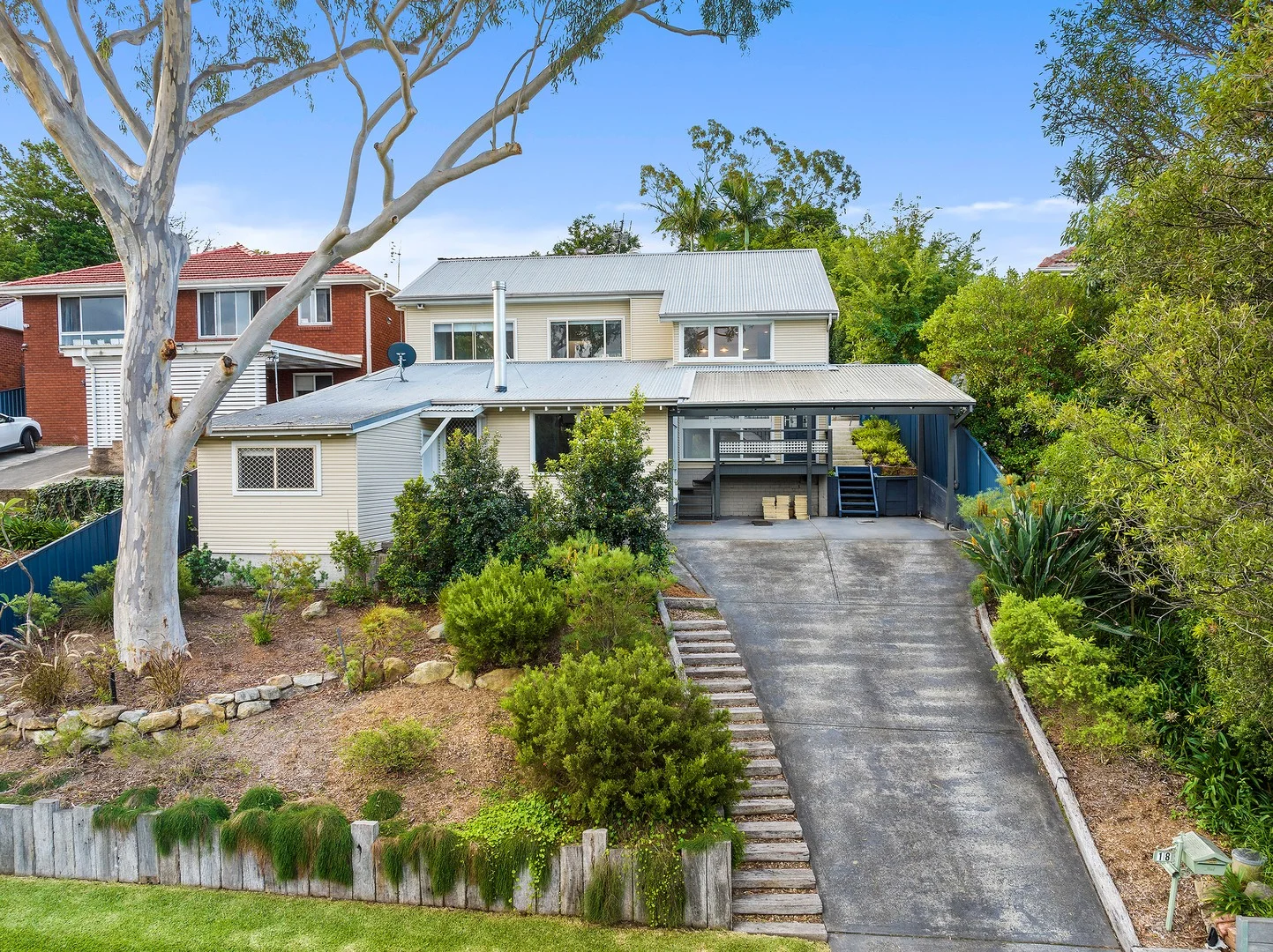 18 Nioka Avenue, Keiraville NSW 2500
