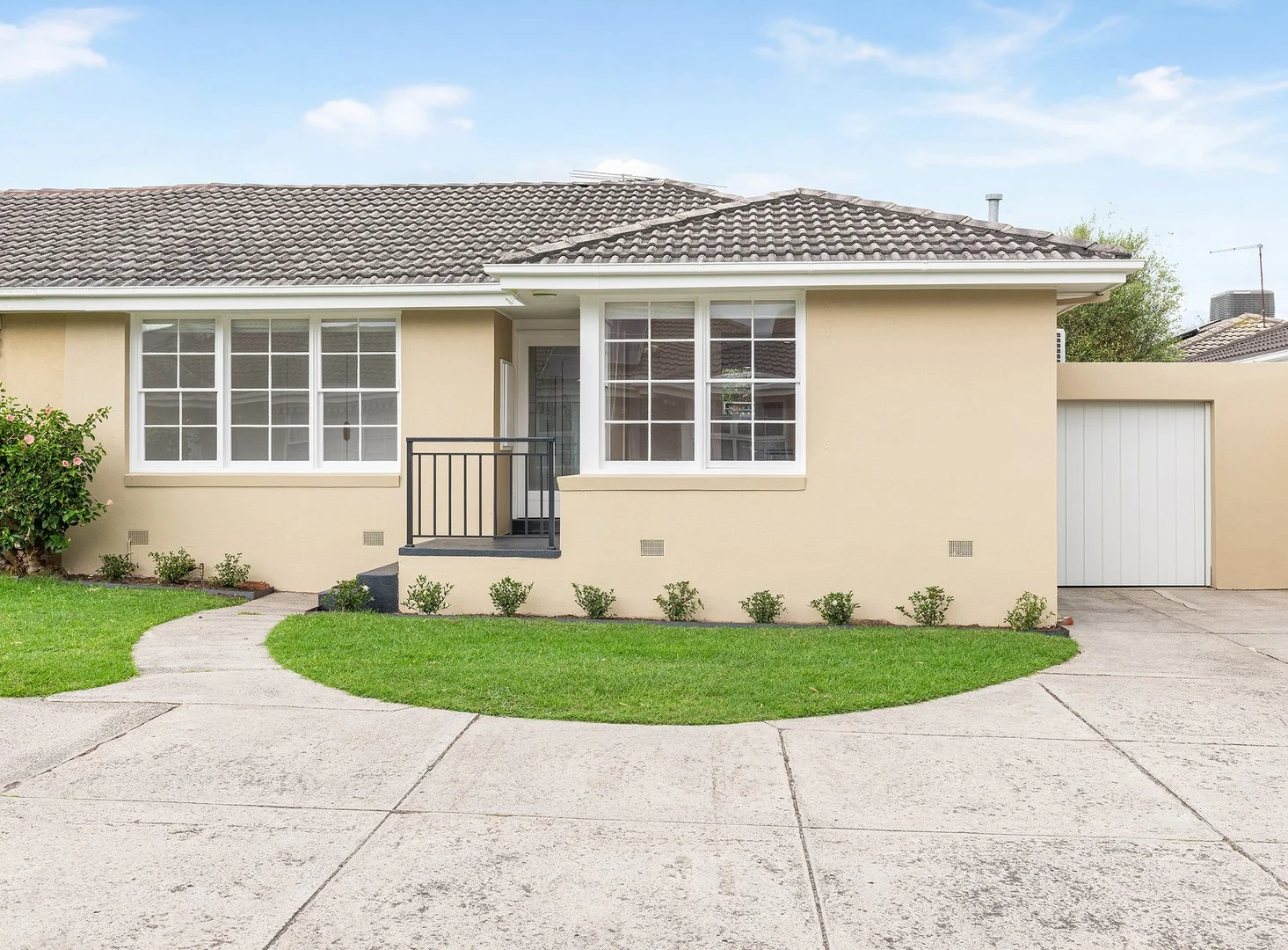 3/2-4 First Street, Black Rock VIC 3193