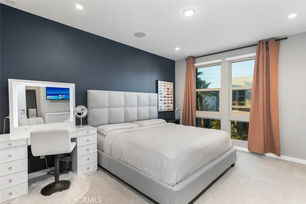 Additional image 87 of 203 Placemark, Irvine, CA 92614