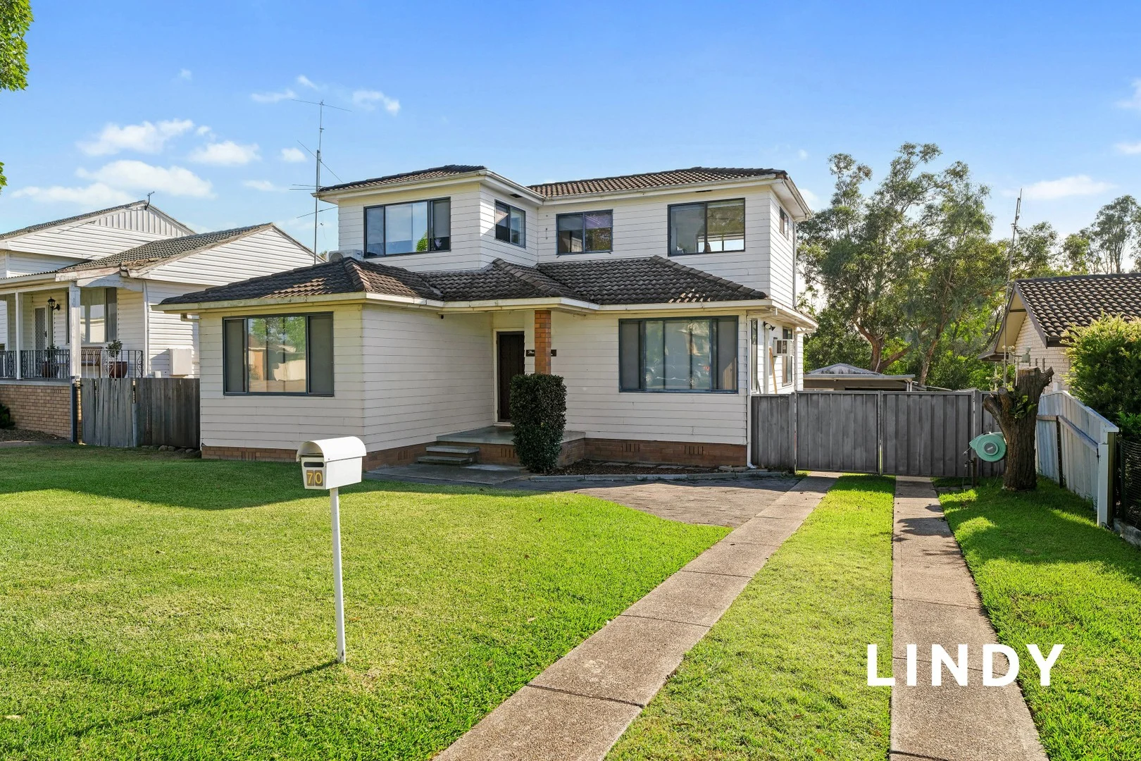 70 Lawson Avenue, Singleton NSW 2330
