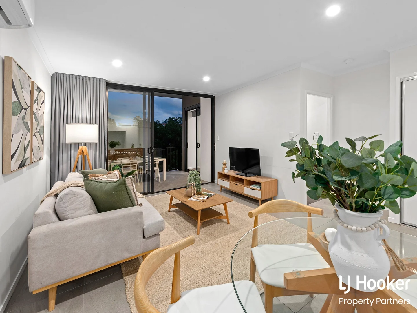 44/509 Rode Road, Chermside QLD 4032 photo 4