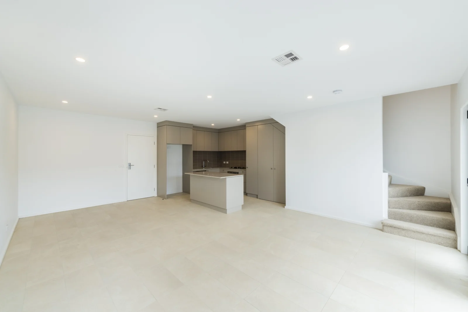 Additional image 2 of 8 Carcoare Terrace, Watson ACT 2602