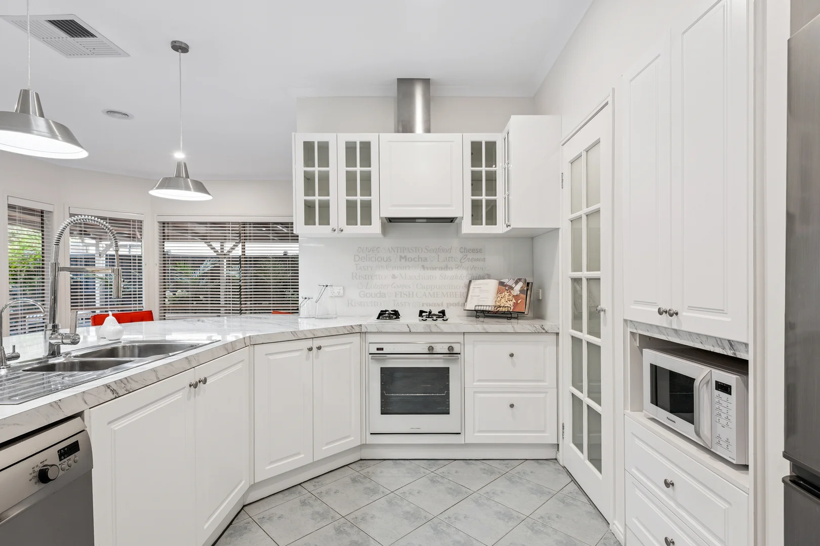 Additional image 5 of 19 Pacific Drive, Aspendale Gardens VIC 3195