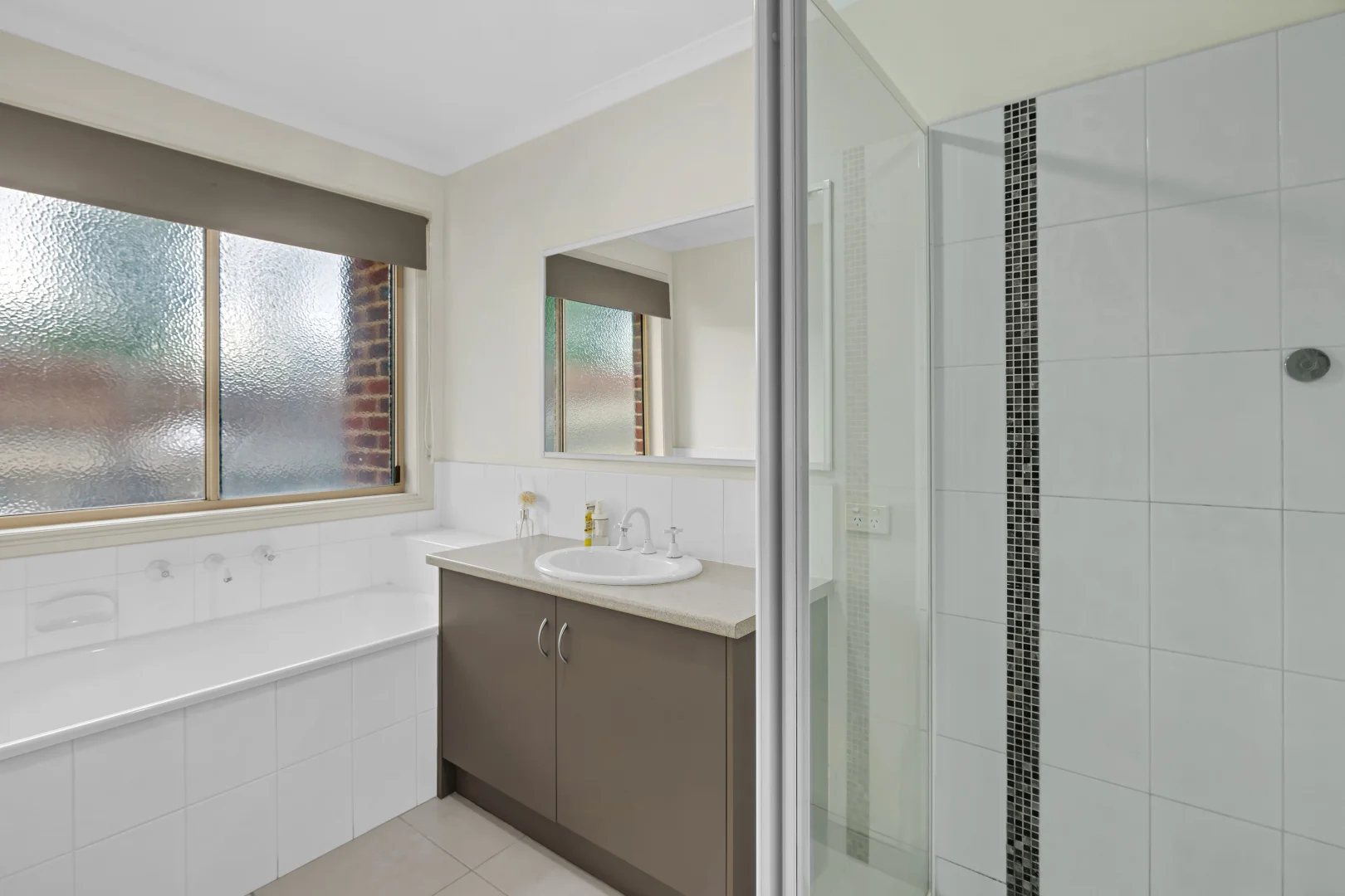 Additional image 9 of 32 Chestnut Chase, Pakenham VIC 3810