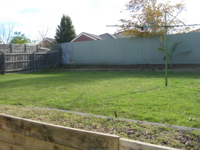 Additional image 3 of 2 Woodside Close, Hampton Park VIC 3976