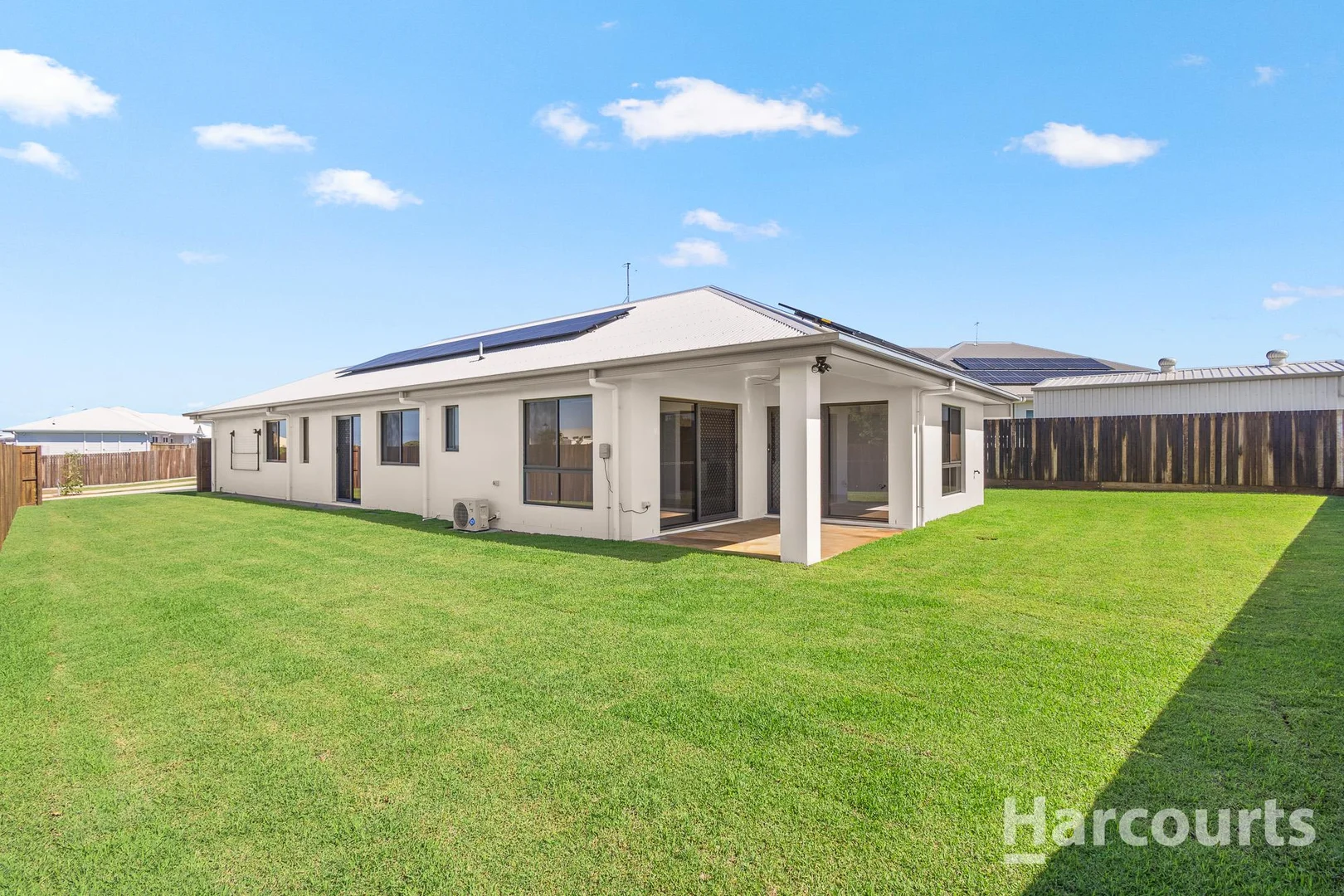 Additional image 14 of 4 Golf View Drive, Coral Cove QLD 4670