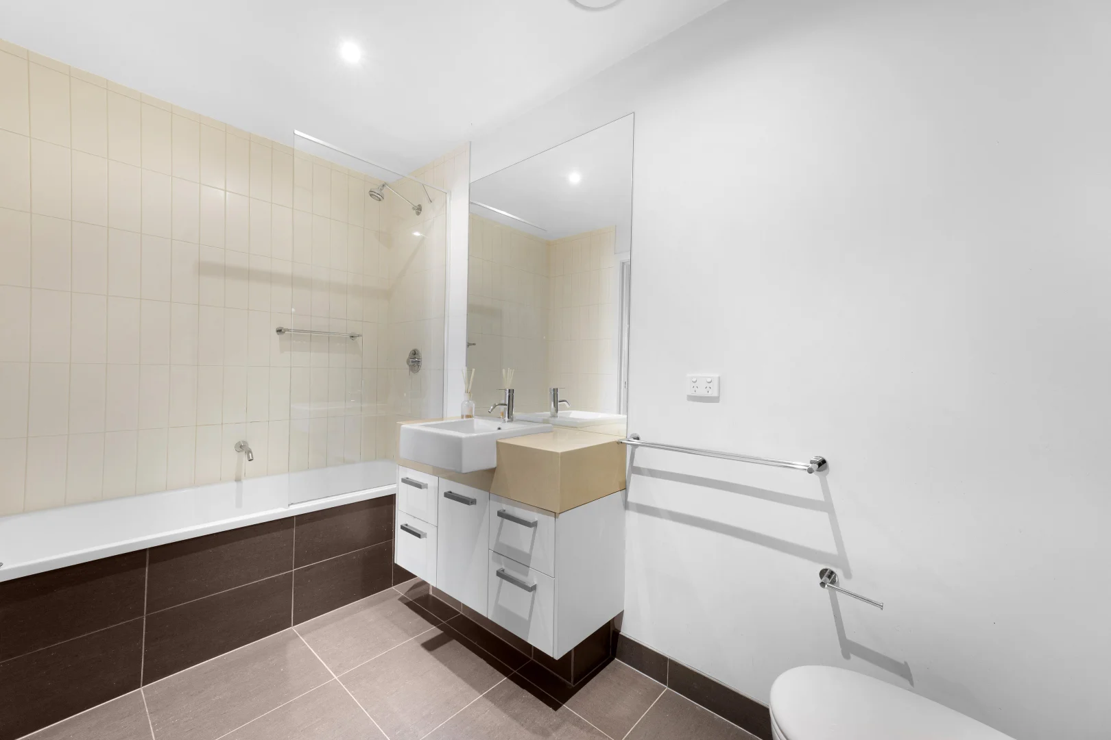 Additional image 10 of 40/60-68 Gladesville Boulevard, Patterson Lakes VIC 3197