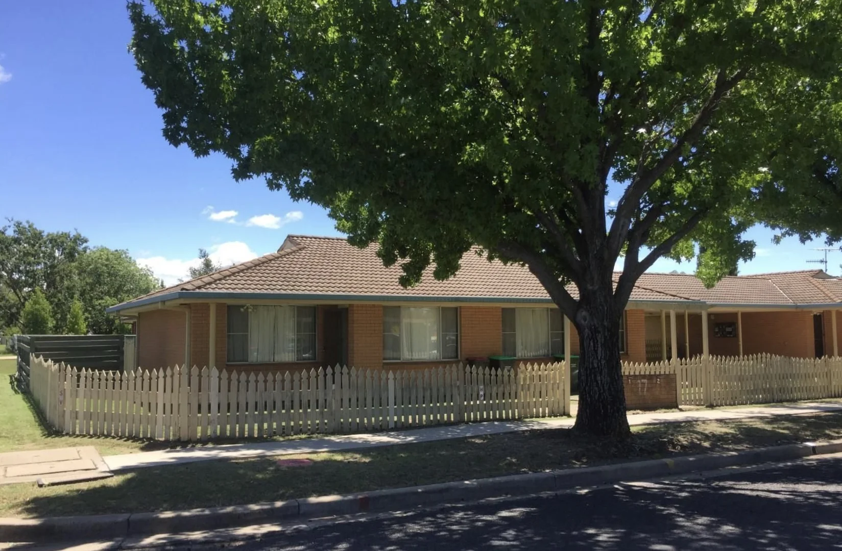 Additional image 7 of 1/17 Queen Elizabeth Drive, Armidale NSW 2350