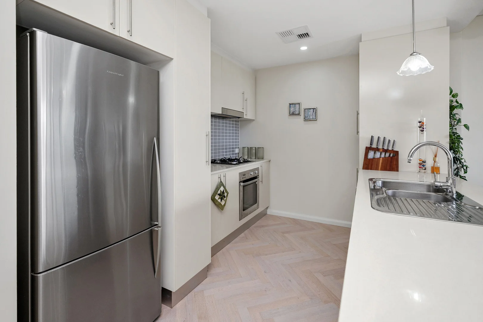 Additional image 6 of 402/209 Hunter Street, Newcastle NSW 2300