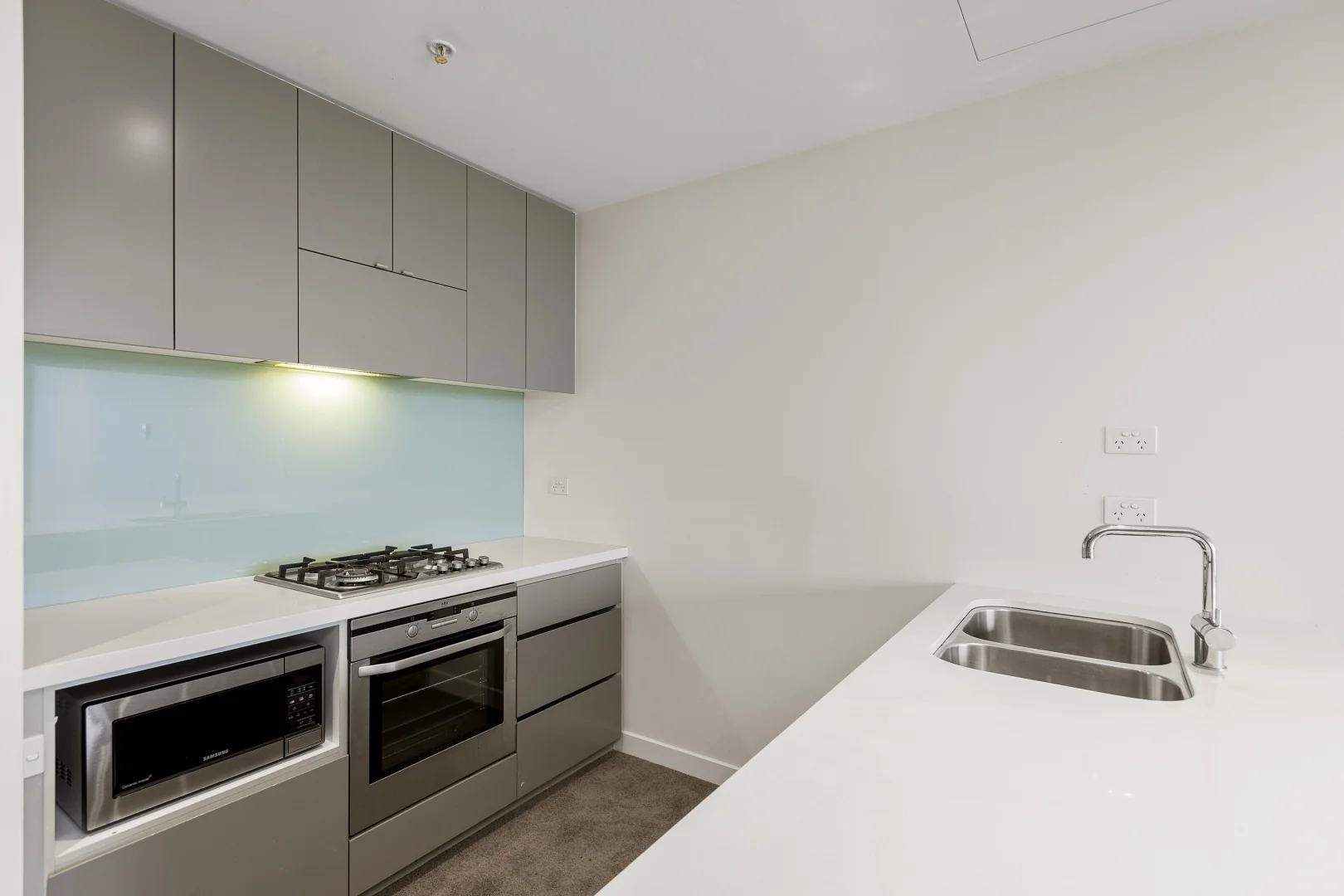 Additional image 4 of 713/55 Queens Road, Melbourne VIC 3004
