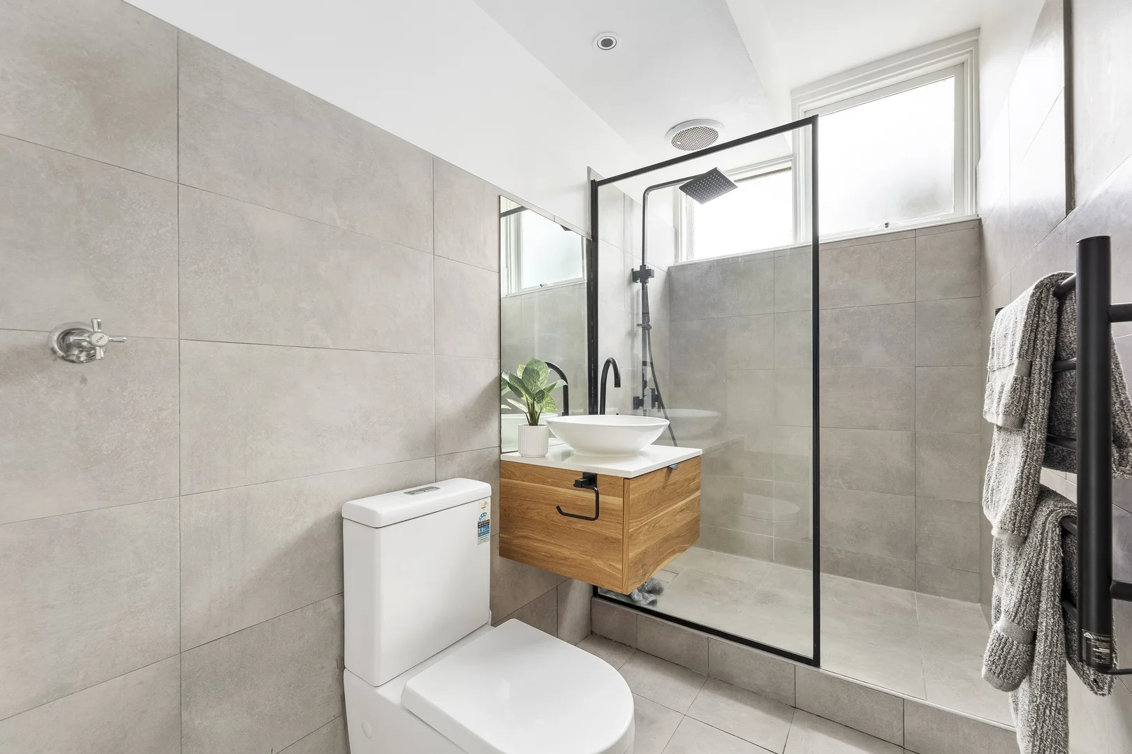 Additional image 8 of 15/3-5 Coleridge Street, Elwood VIC 3184