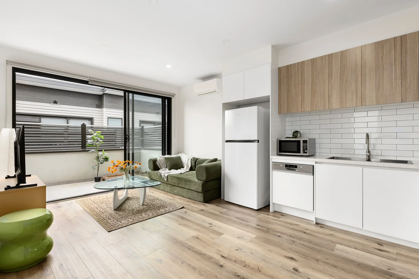 5/10 Armstrong Street, Coburg VIC 3058