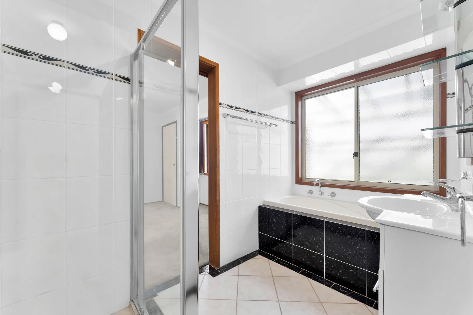 Additional image 10 of 3 Heatherleigh Court, Carrum Downs VIC 3201