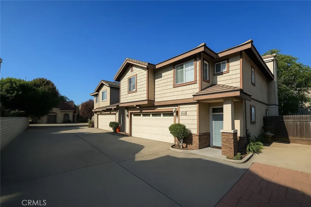 819 W Duarte Rd, Monrovia, CA 91016 photo 3