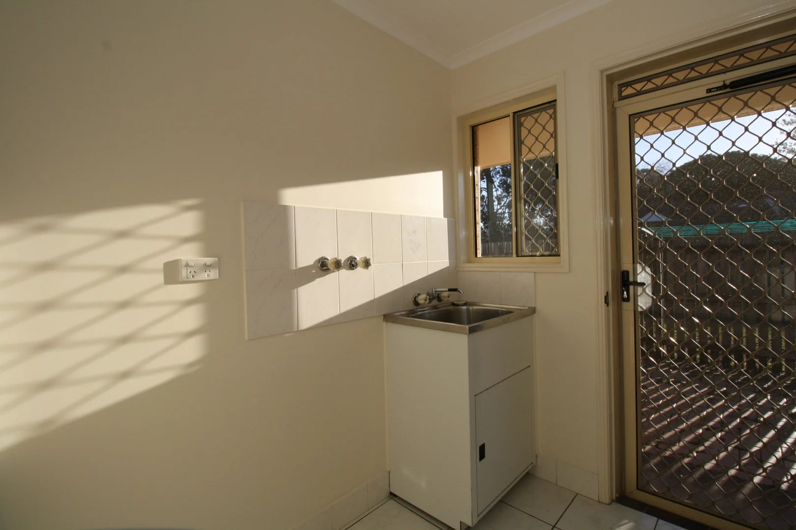 Additional image 7 of 6/137 Freshwater Street, Torquay QLD 4655