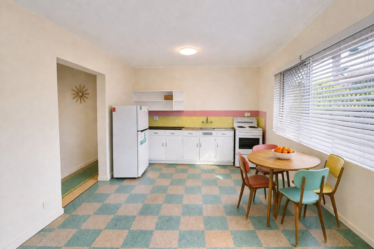 Additional image 3 of 2/35 Gladstone Road, Highgate Hill QLD 4101