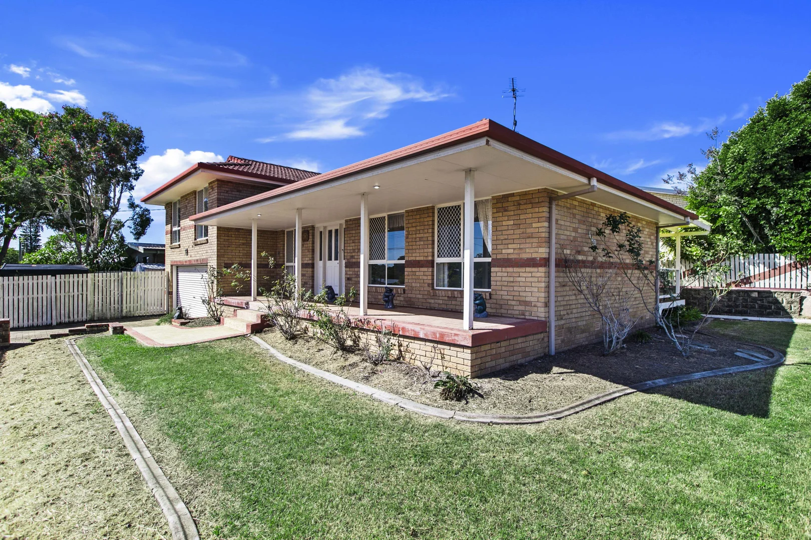 Additional image 2 of 440 Boat Harbour Drive, Torquay QLD 4655