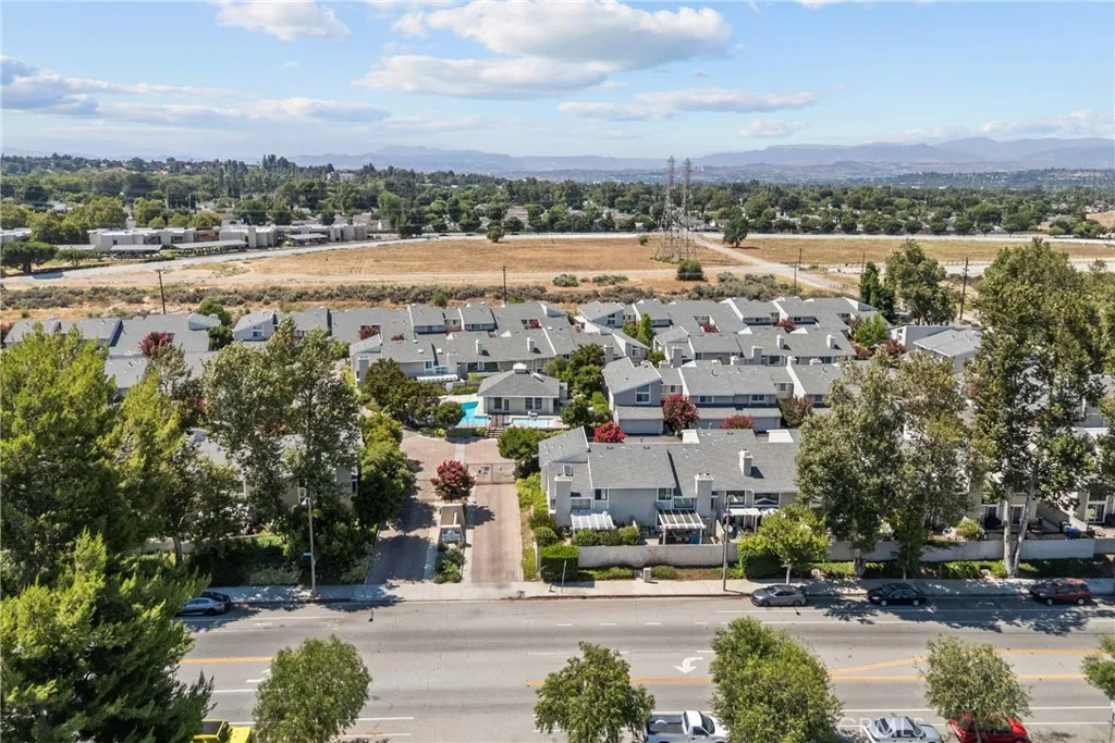 Additional image 83 of 23121 Yvette Lane, Valencia, CA 91355