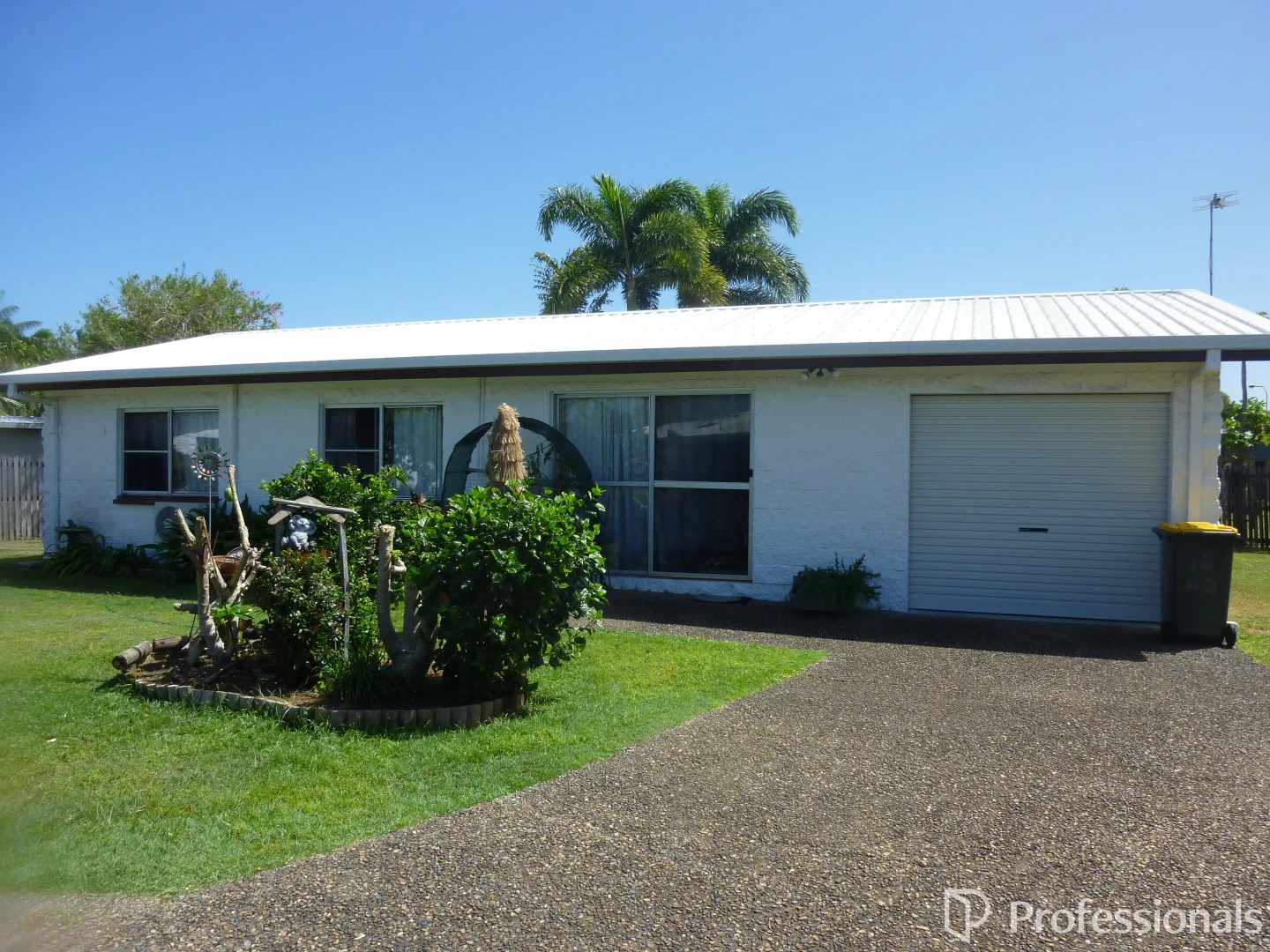 Additional image 11 of 1 & 2/16 Yaralla Avenue, East Mackay QLD 4740