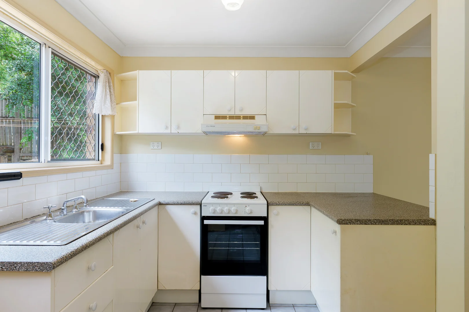 Additional image 3 of 13/3809 Pacific Highway, Tanah Merah QLD 4128