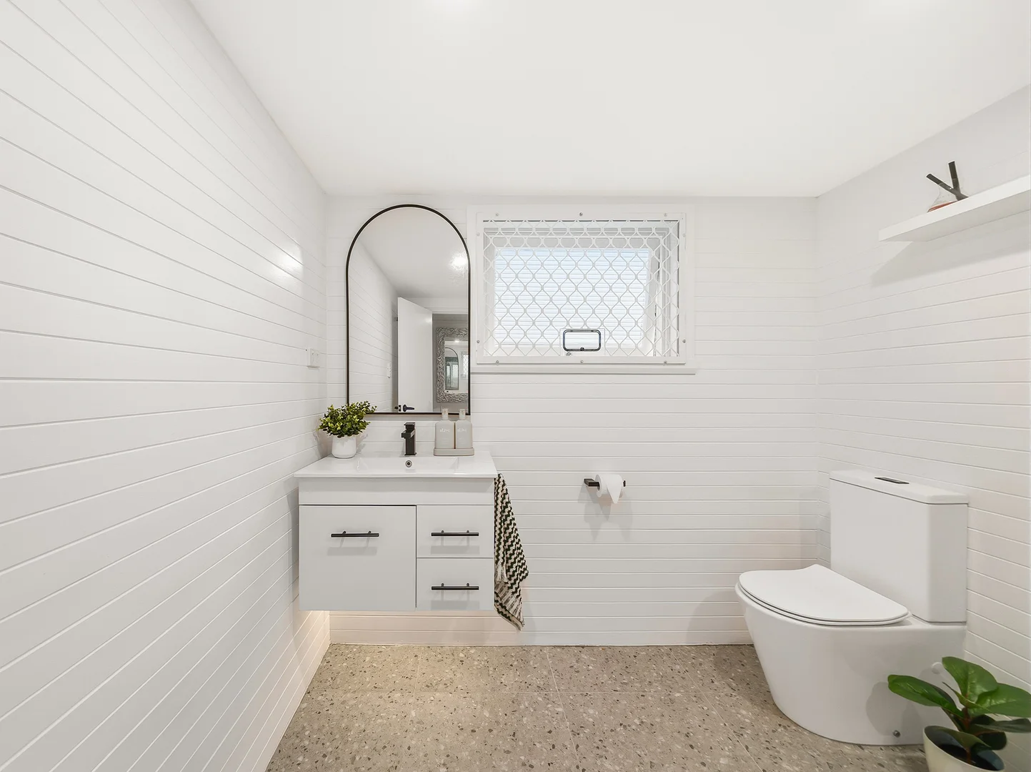 Additional image 22 of 156 Prince Edward Parade, Scarborough QLD 4020