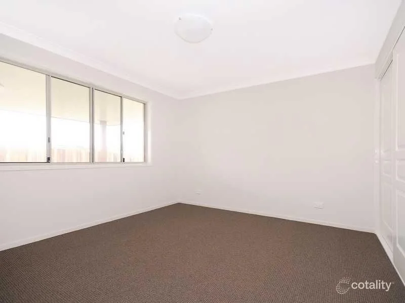 Additional image 3 of 12 Kurrawa Crescent, Glenvale QLD 4350