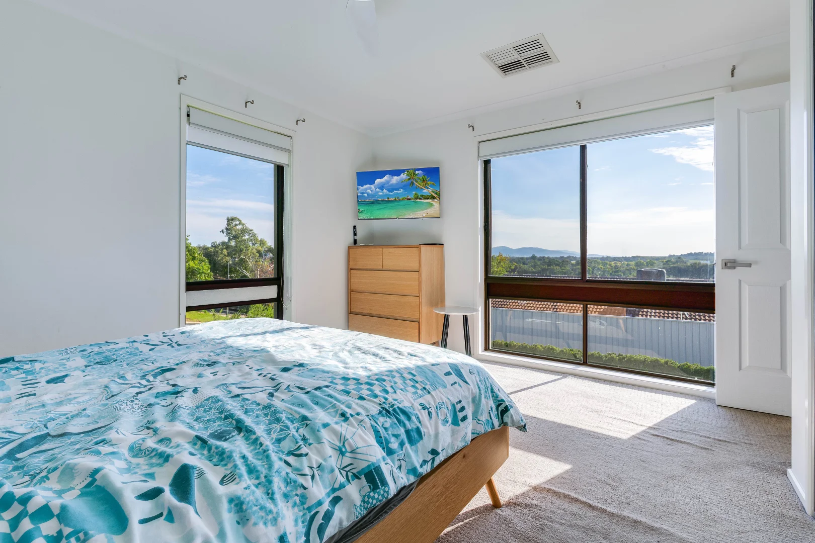 Additional image 10 of 322 Bimbadeen Avenue, East Albury NSW 2640