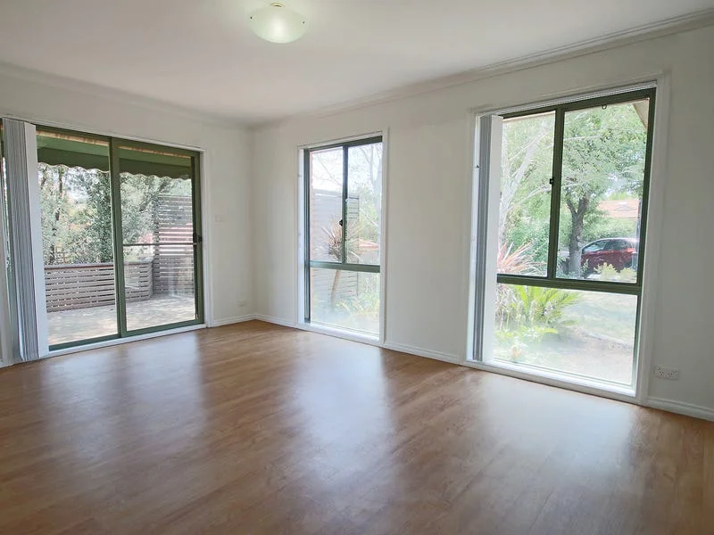 6 Isis Close, Amaroo ACT 2914 photo 5