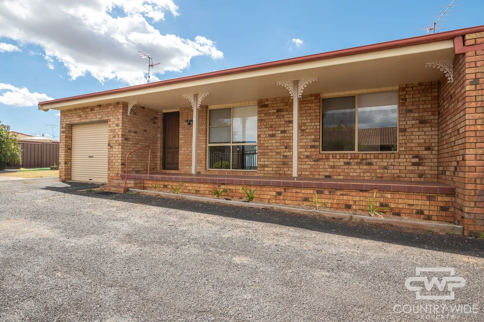 unit 3/23 Balblair Street, Guyra NSW 2365