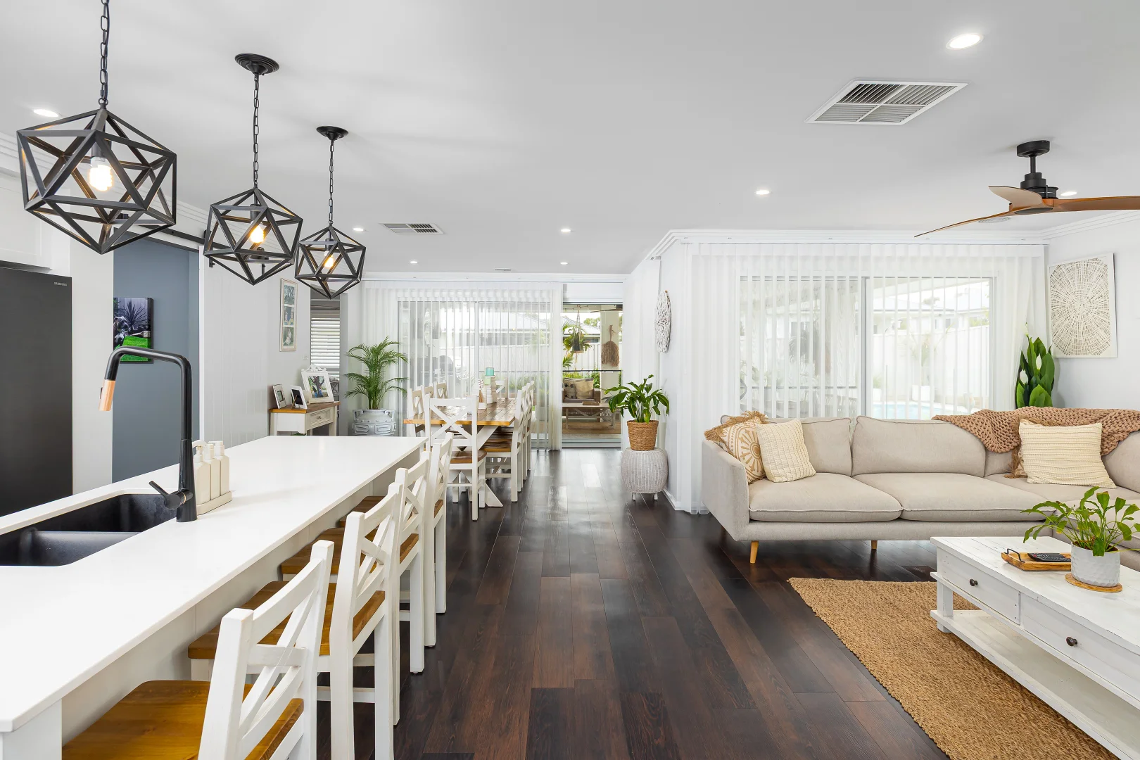 Additional image 3 of 15 Bondi Crescent, Gobbagombalin NSW 2650