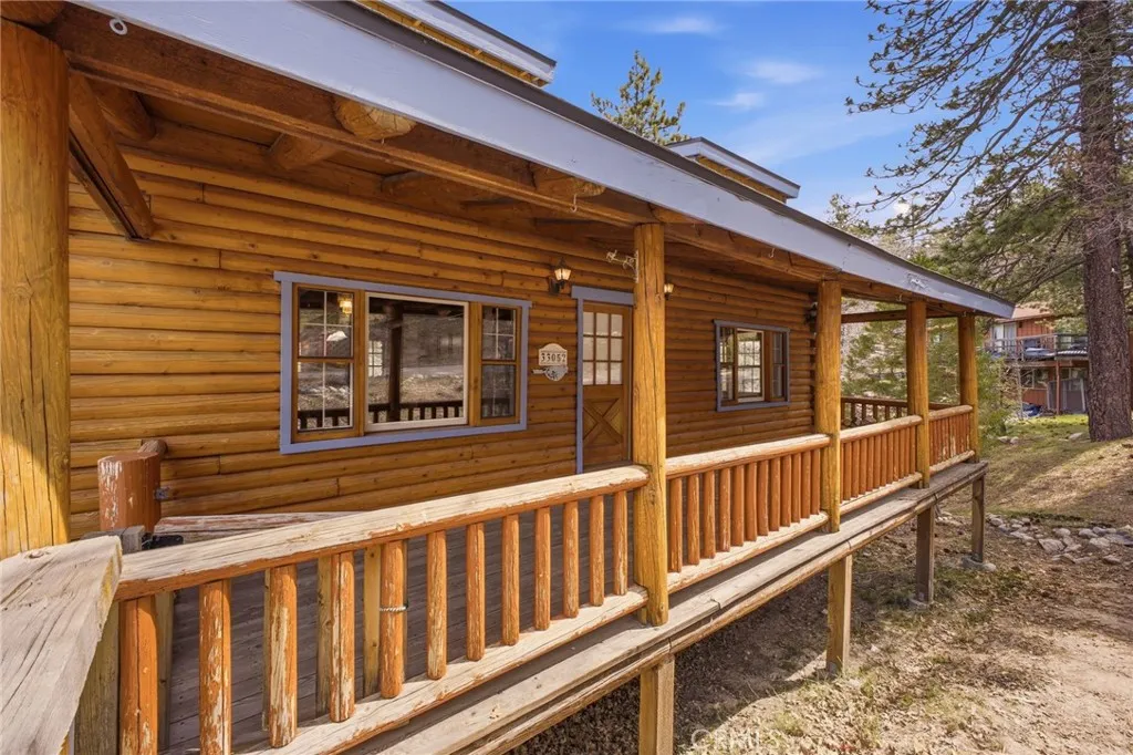 Additional image 4 of 33052 Donner Ln, Running Springs, CA 92382