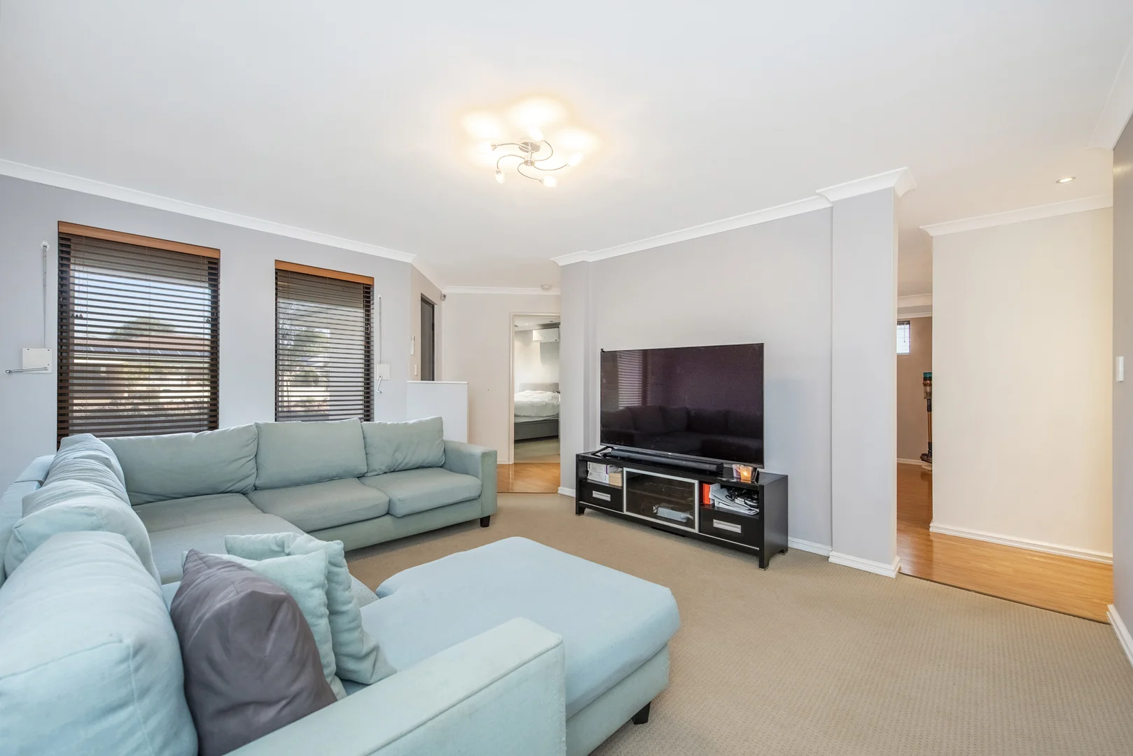 Additional image 2 of 12 Holcombe Road, Warnbro WA 6169