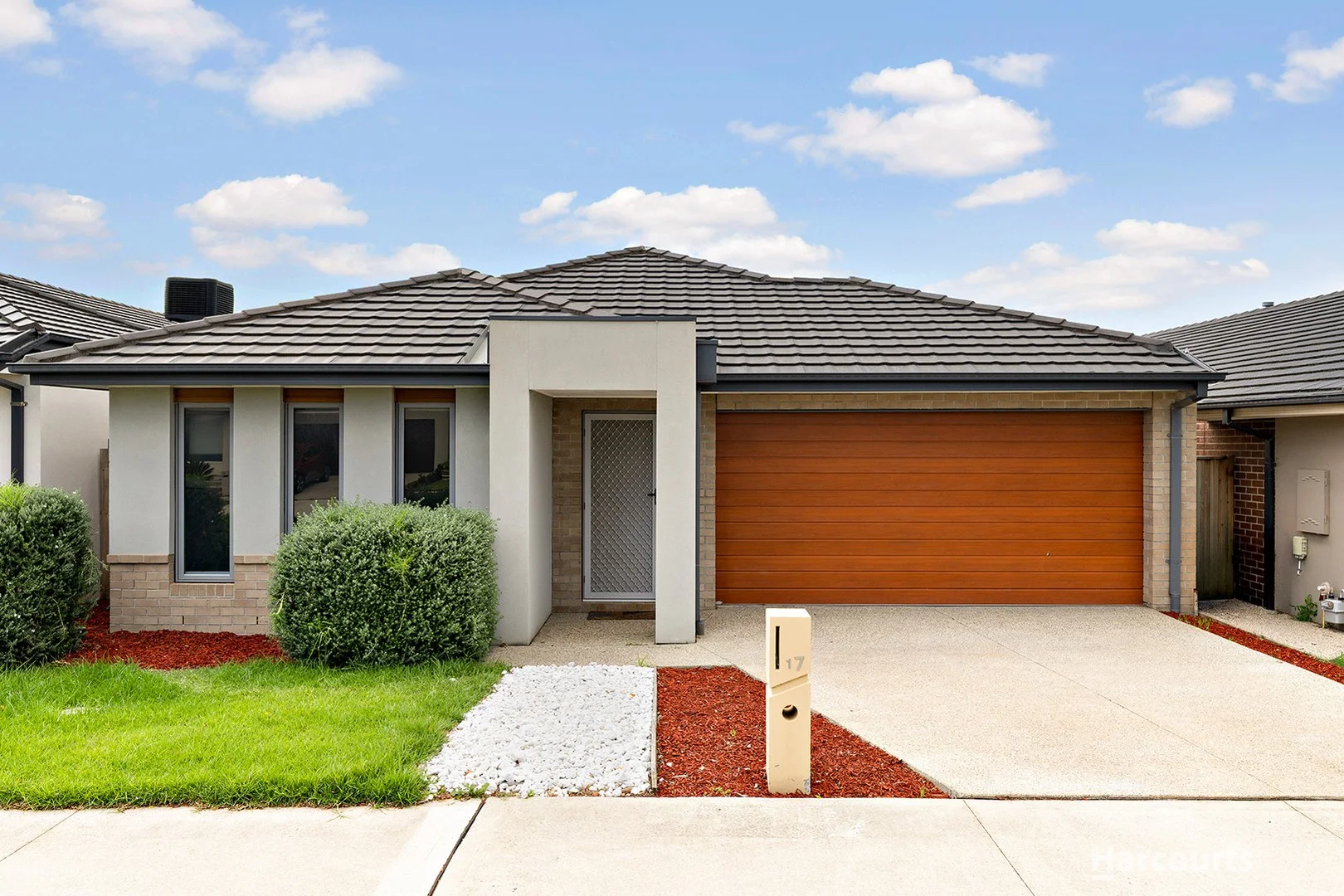 17 Heybridge Street, Clyde VIC 3978