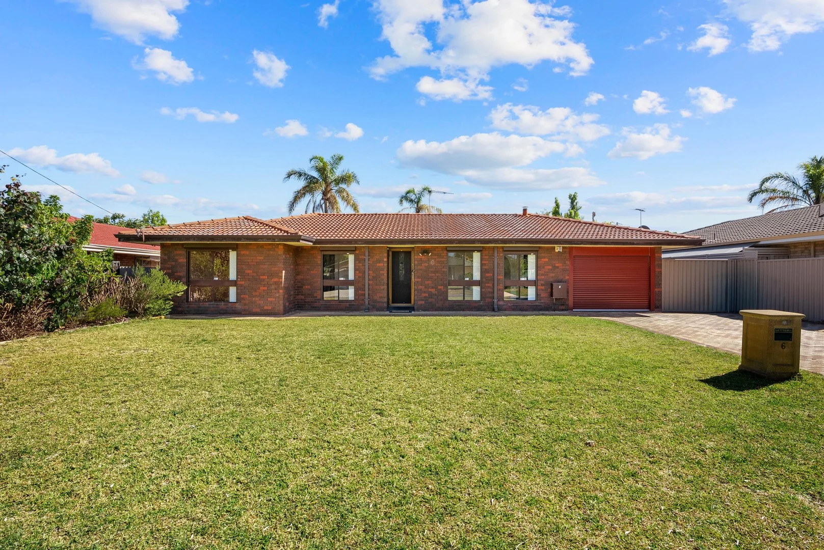 6 Hennessy Way, Rockingham WA 6168
