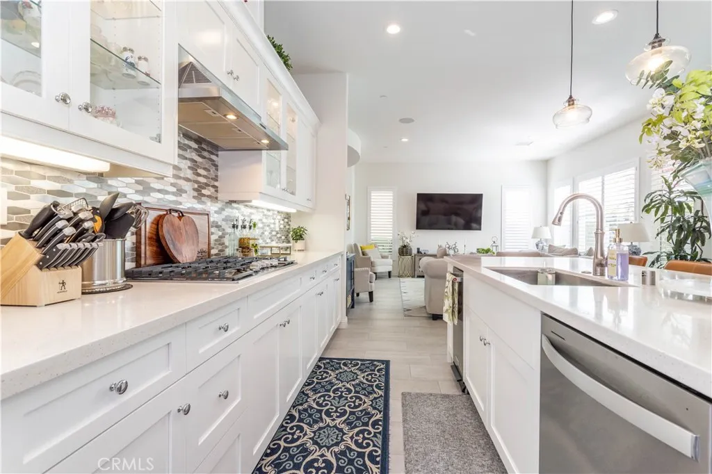 Additional image 59 of 20742 Pine Cone Circle, Porter Ranch, CA 91326