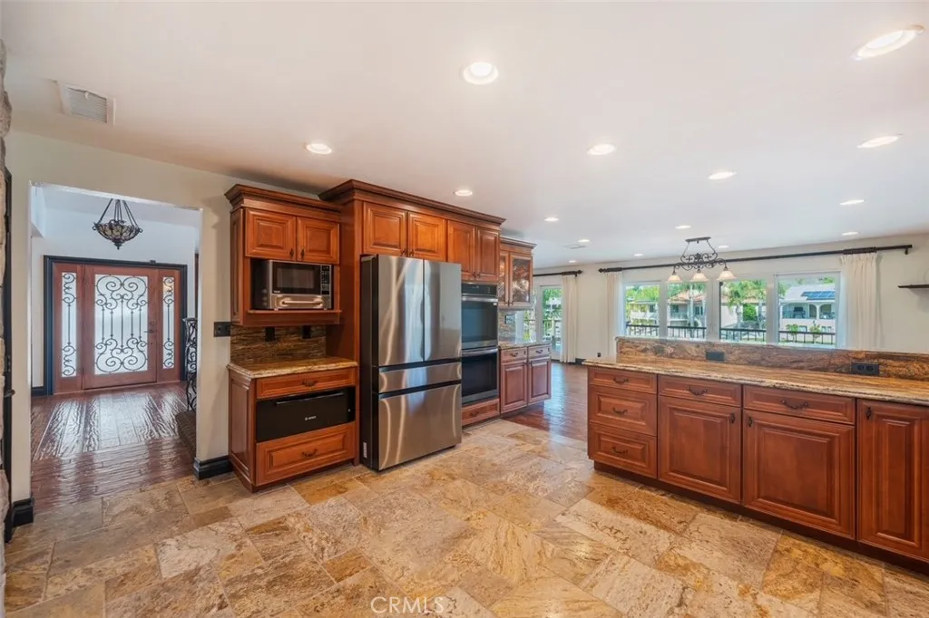 Additional image 8 of 30297 Skippers Way Dr, Canyon Lake, CA 92587