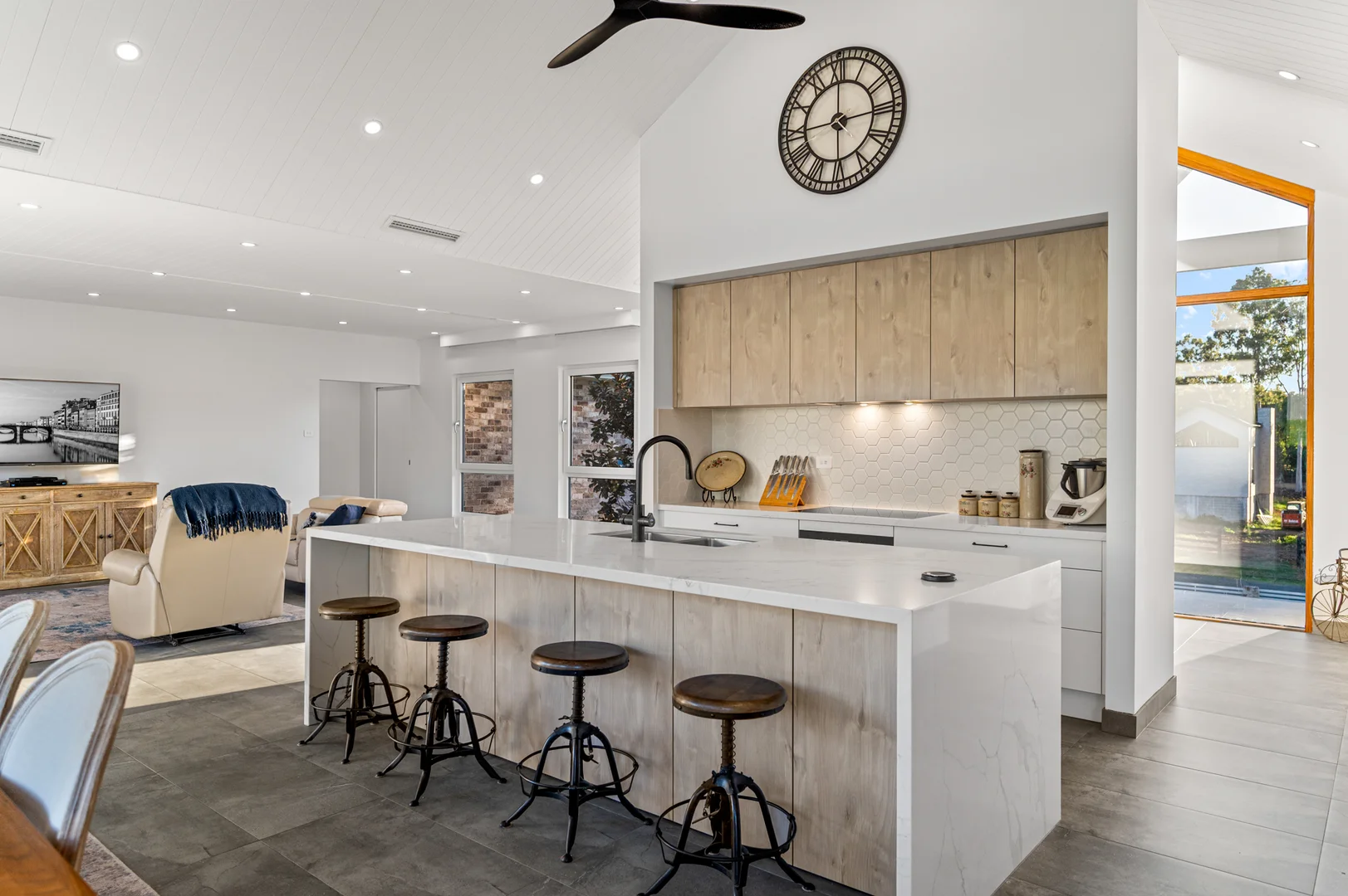 Additional image 8 of 3 Stimpson Crescent, Grasmere NSW 2570