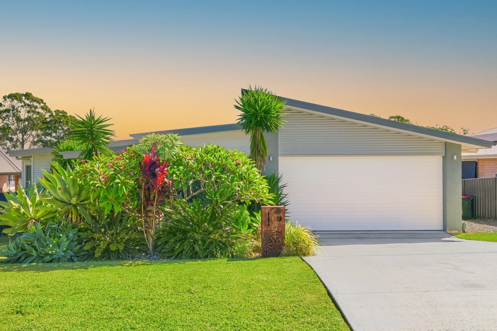 24 Fairwinds Avenue, Lakewood NSW 2443