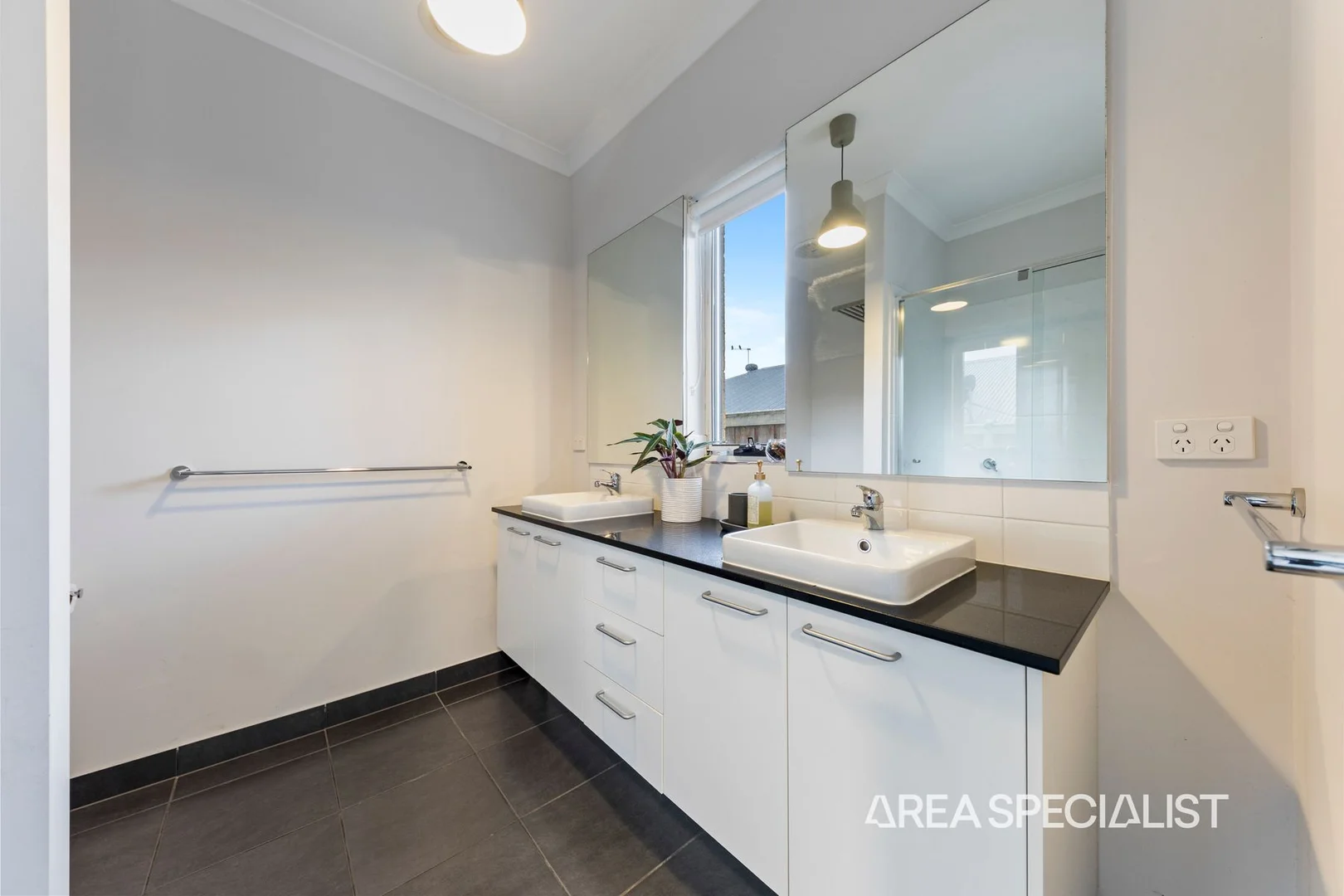 Additional image 13 of 37 Mountford Rise, Pakenham VIC 3810