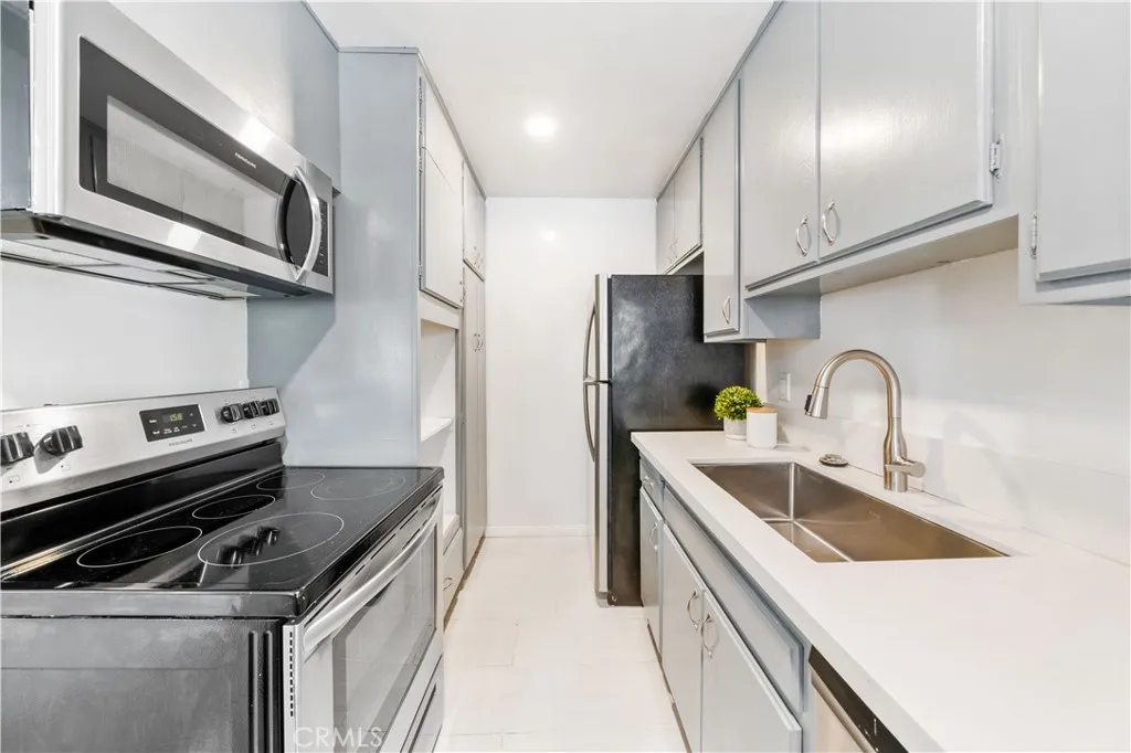Additional image 57 of 5674 Windsor Way Unit 201, Culver City, CA 90230