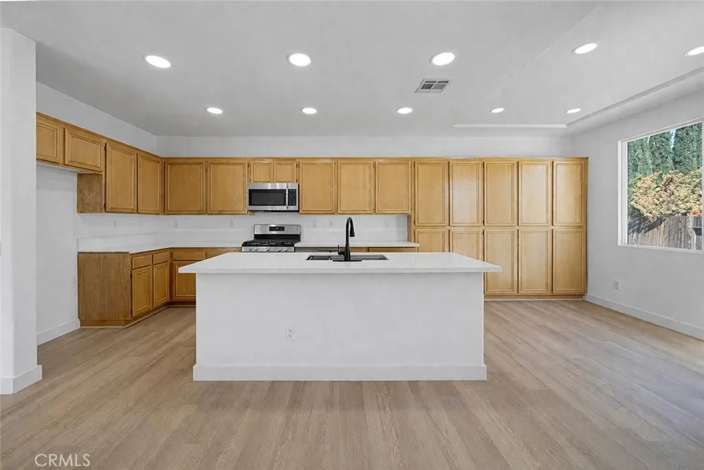 Additional image 8 of 13290 Via Robles Cir, Victorville, CA 92392