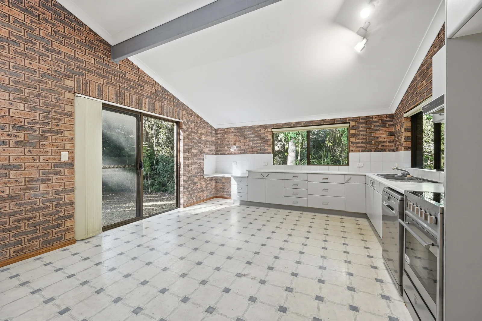 Additional image 7 of 23 Coombar Close, Coffs Harbour NSW 2450