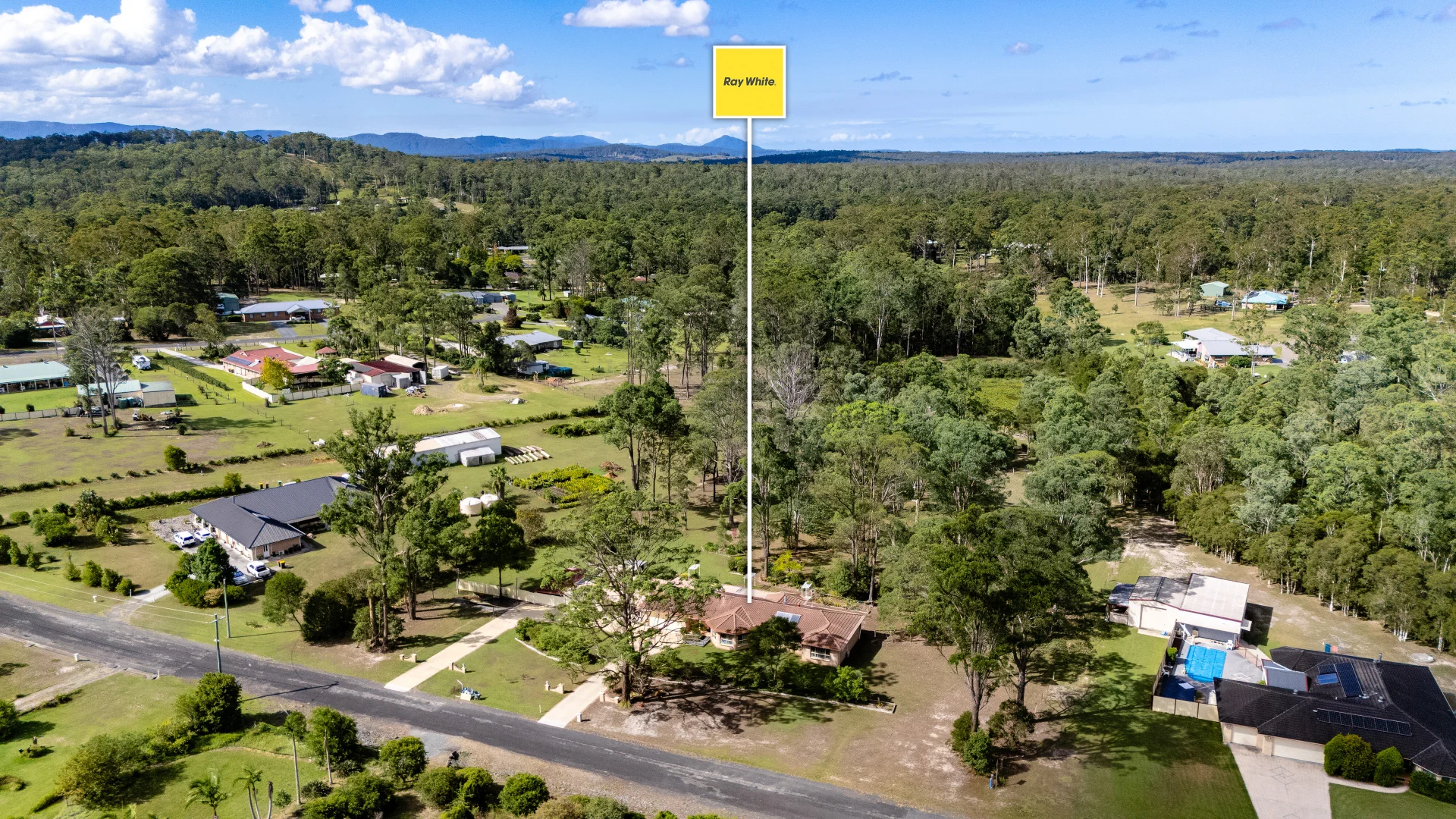 60 Iluka Circuit, Taree NSW 2430 photo 5